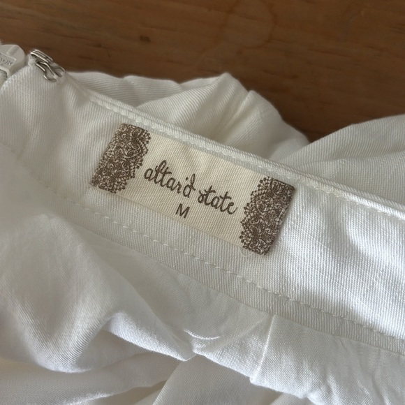 Altar’d State Ruffle Hem Shorts – Size M - Picture 6 of 7